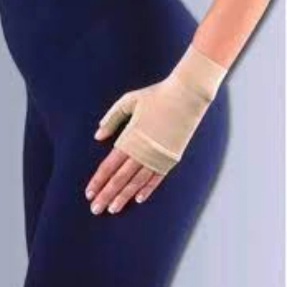 BSN Jobst Medicalwear Women's Compression Gauntlet, 15 To 20mm Hg Compression, Lightweight and Breathable - Image 3