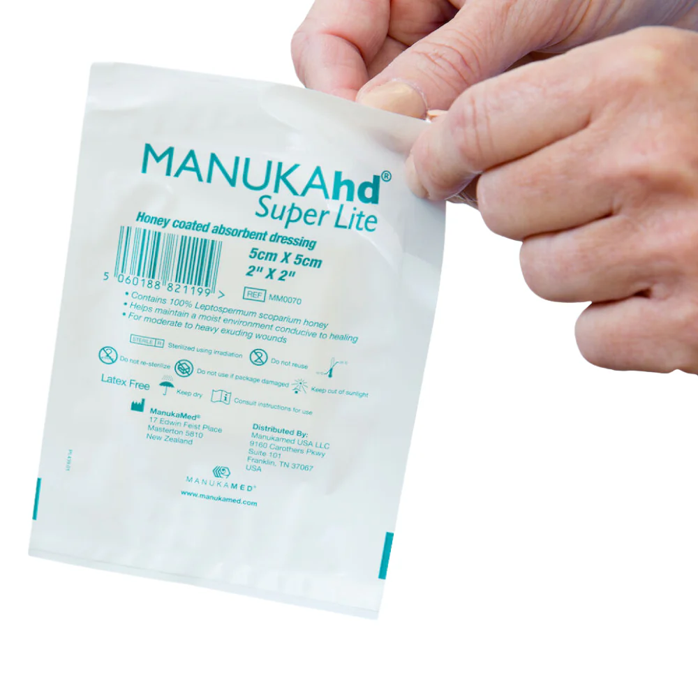 ManukaMed Super Lite Honey Coated Absorbent Wound Dressing - Image 2